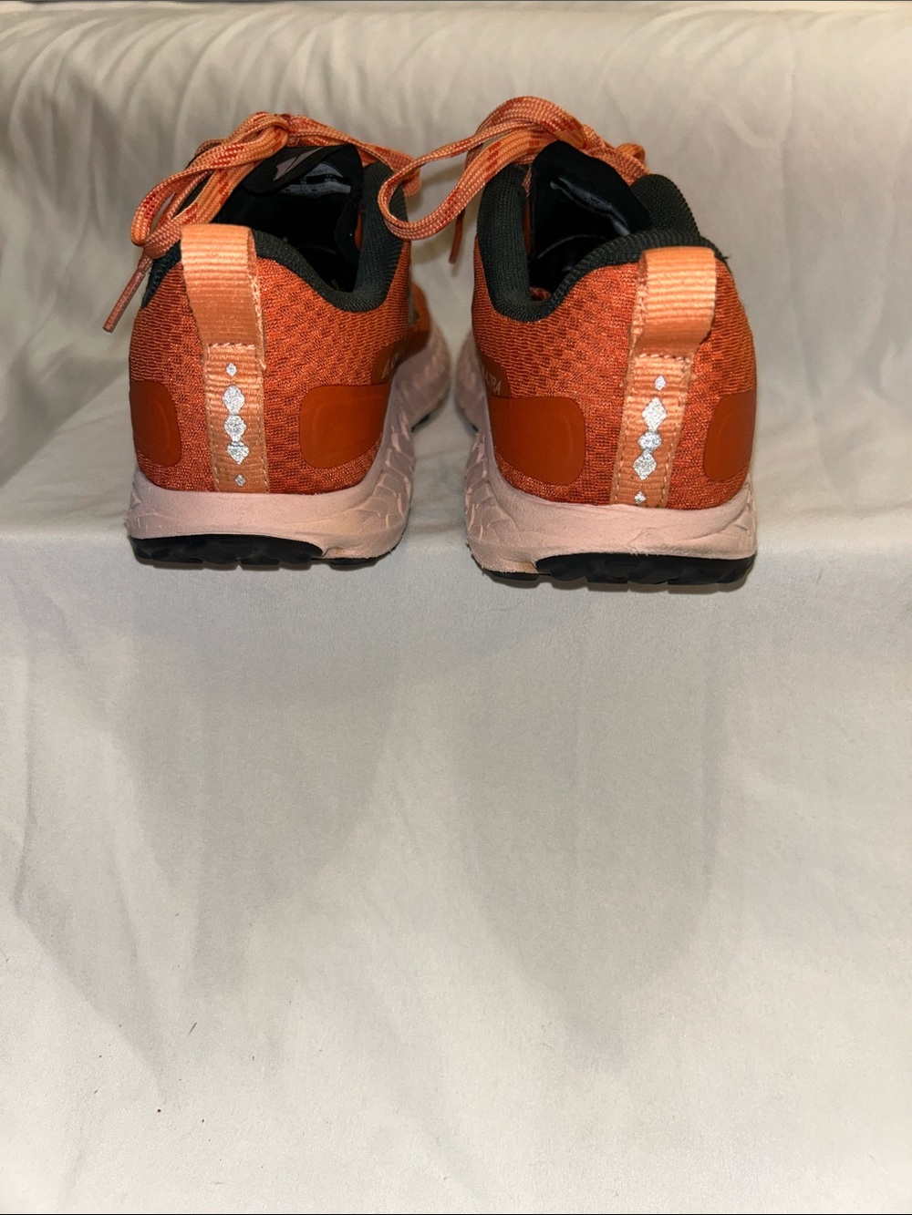 Altra Outroad Trail Running Shoe - Picture 3 of 8